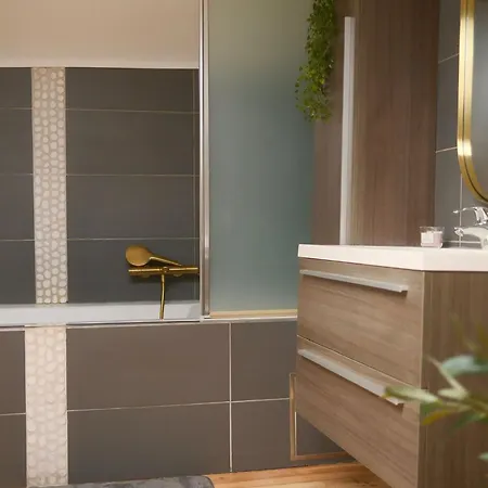 La Mezzanine 159 Apartment *